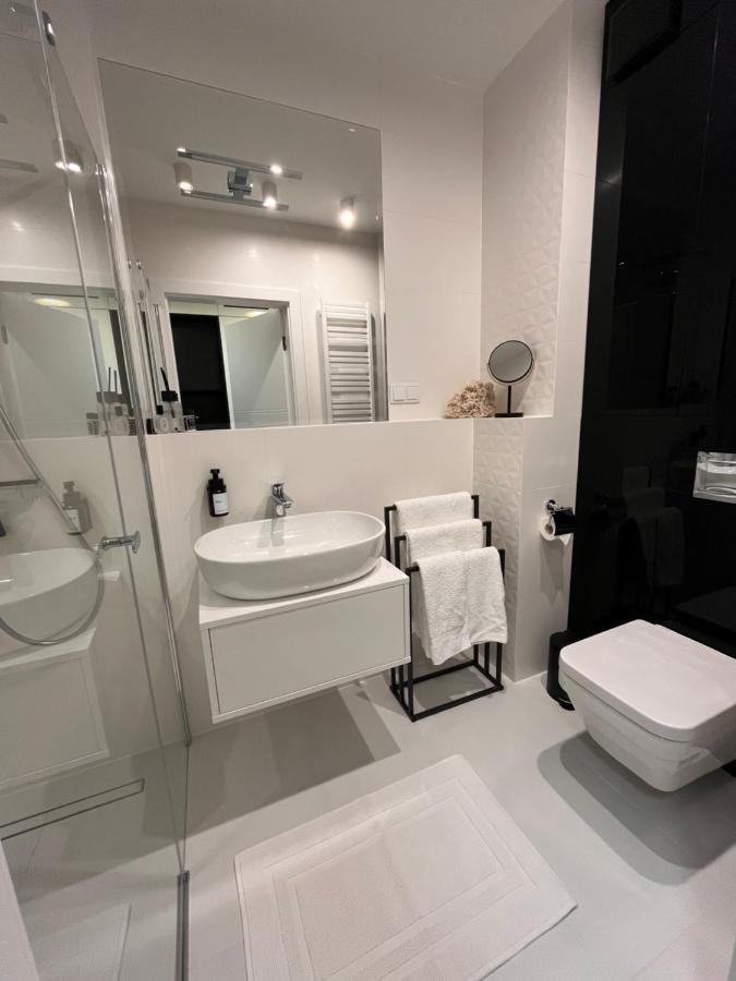 Wave Apartment Tyballtic 7Th Floor With Two Bedrooms And Sea View! Miedzyzdroje Exterior foto