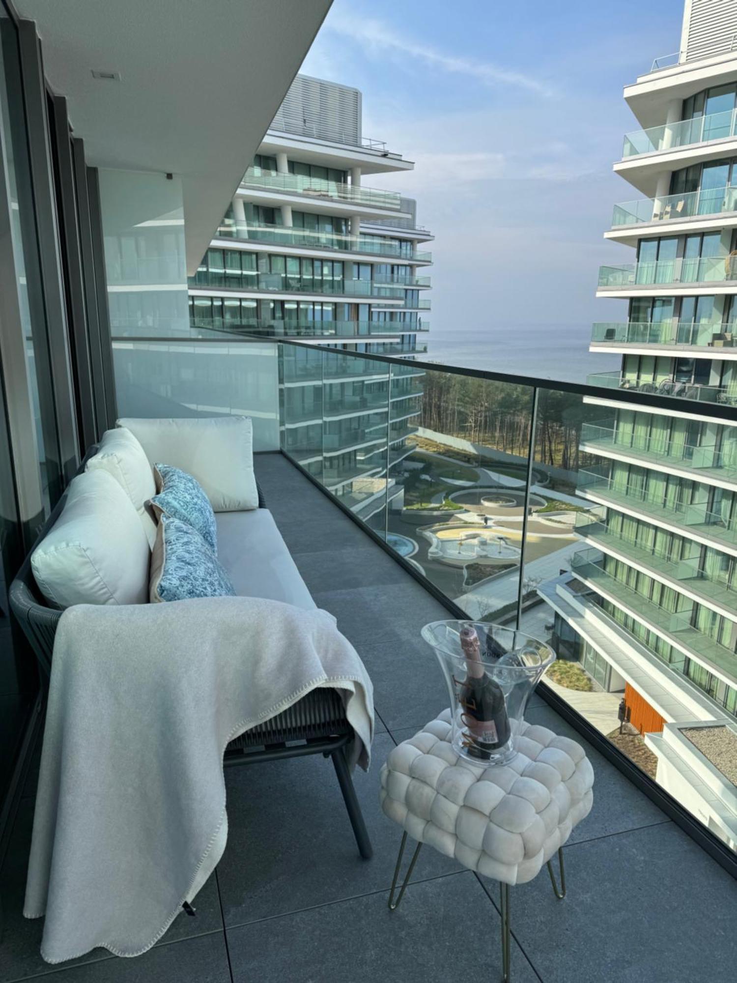 Wave Apartment Tyballtic 7Th Floor With Two Bedrooms And Sea View! Miedzyzdroje Exterior foto